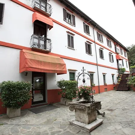 Il Castello Варалло-Помбия